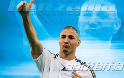 冠竞体育快讯-卡塔尔归化与本土平衡